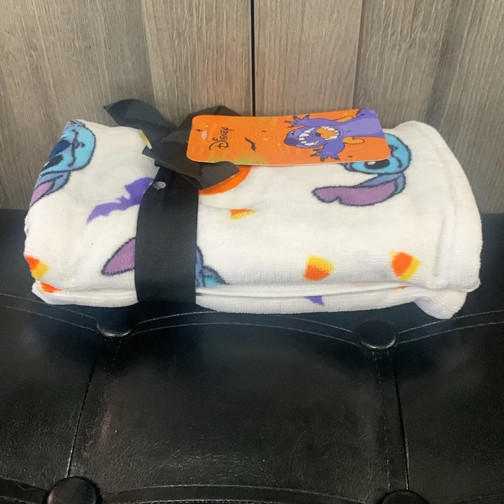 New Halloween Stitch With Pumpkins & Bats White Cotton Hand Towels Pack Of 2